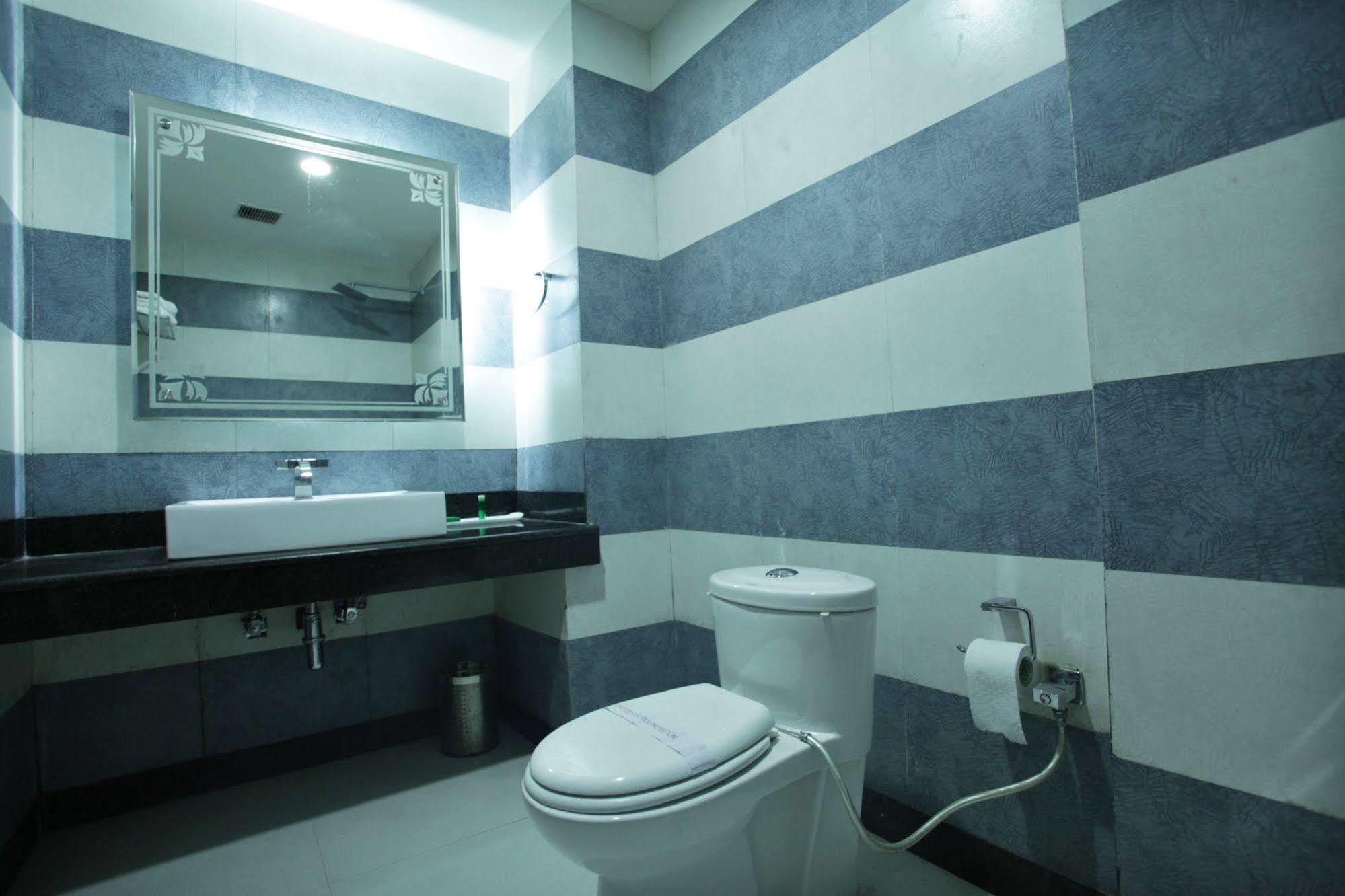 Hotel Grand Mumtaz Towers Srīnagar Extérieur photo