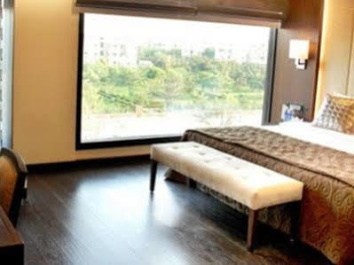 Hotel Grand Mumtaz Towers Srīnagar Extérieur photo